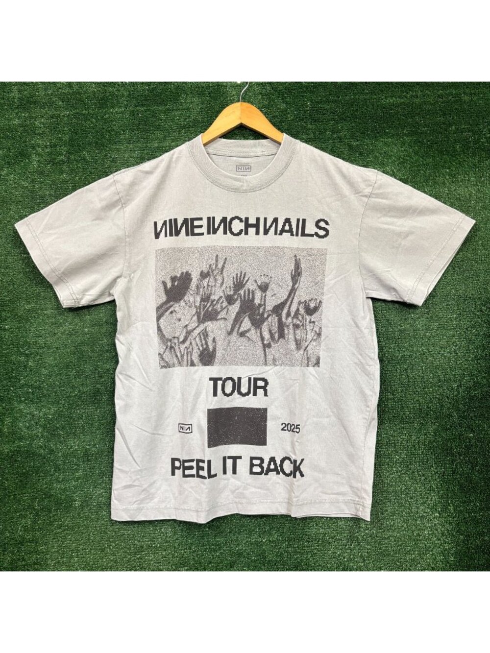 Nine Inch Nails Peel It Back Tour Rock Band T-Shirt Size Medium